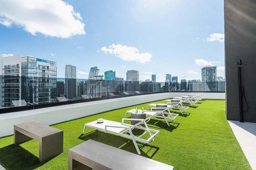225 N Miami Ave # 2810, Miami FL 33128 — 22