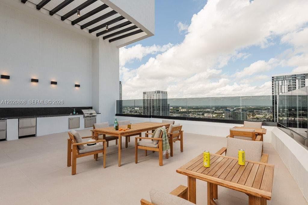 225 N Miami Ave # 2810, Miami FL 33128 — 7