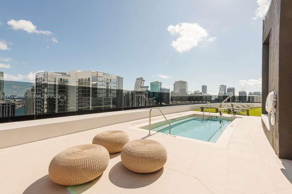 225 N Miami Ave # 2810, Miami FL 33128 — 21