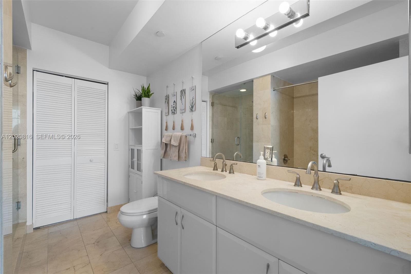 6365 Collins Ave # 1909, Miami Beach FL 33141 — 17