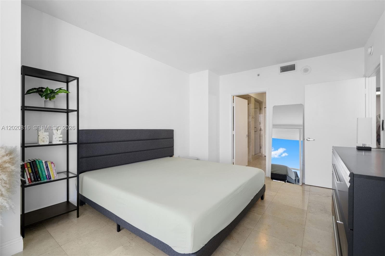 6365 Collins Ave # 1909, Miami Beach FL 33141 — 16