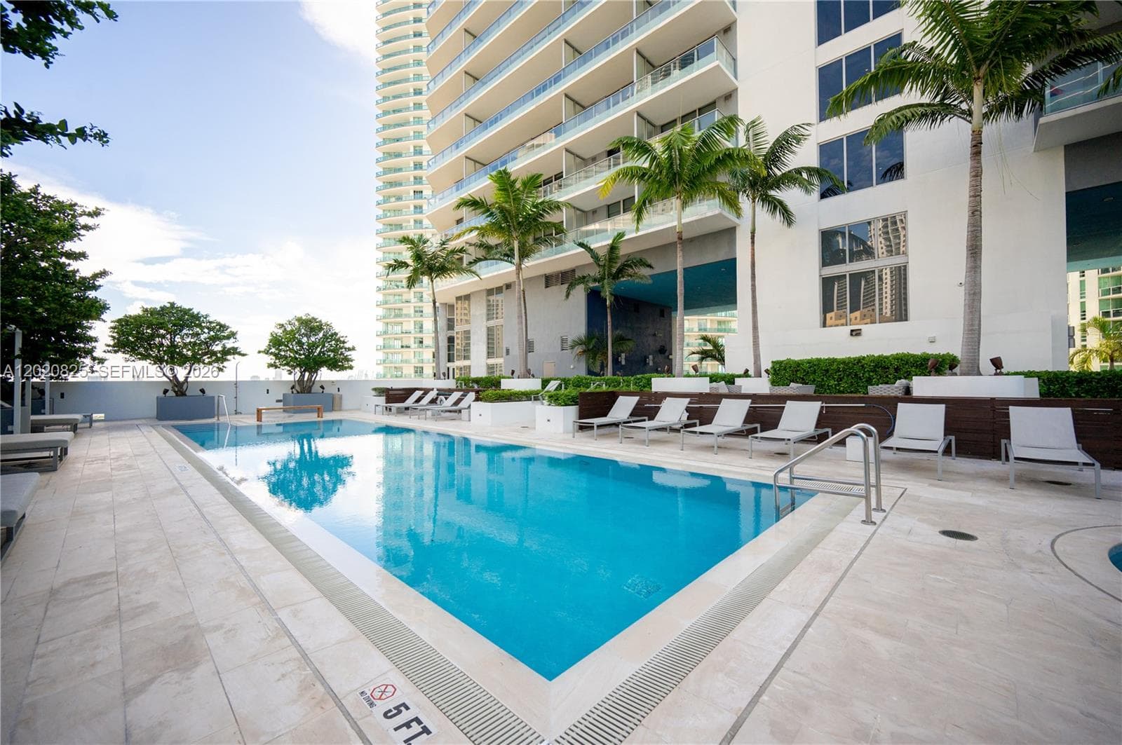 1300 Brickell Bay Dr # 1601, Miami FL 33131 — 42