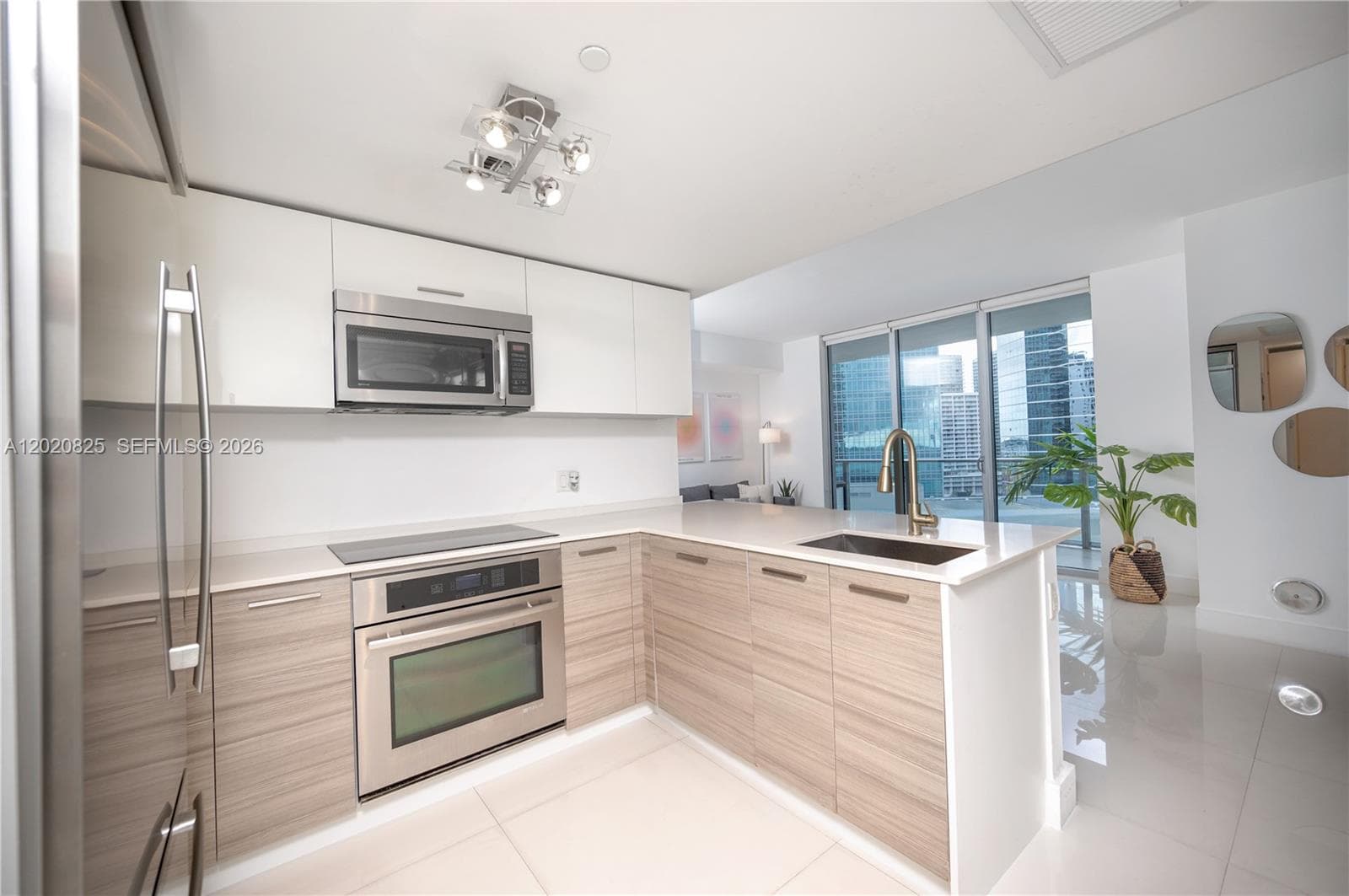 1300 Brickell Bay Dr # 1601, Miami FL 33131 — 1