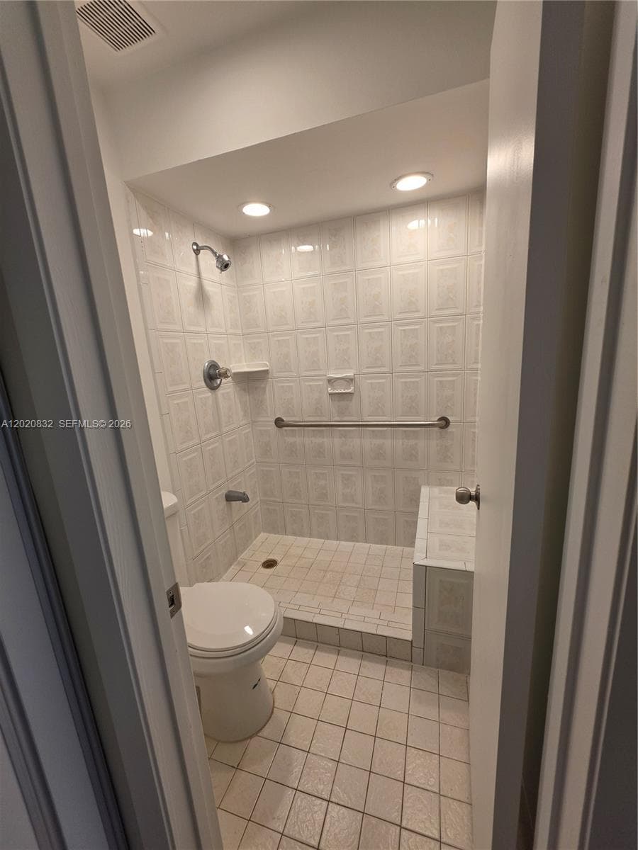 15240 SW 45th Ter # 54F, Miami FL 33185 — 20