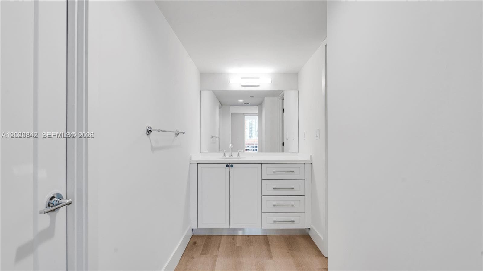 555 NE 34th St # 2709, Miami FL 33137 — 26