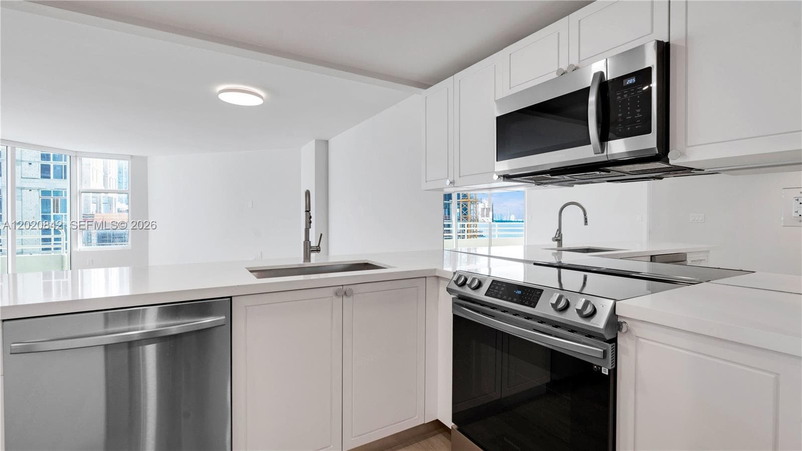555 NE 34th St # 2709, Miami FL 33137 — 10
