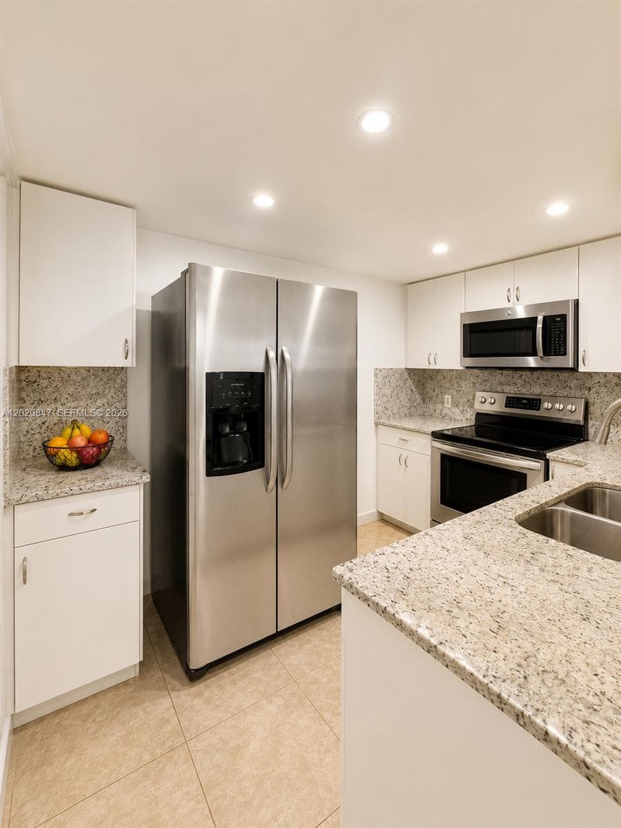 1460 NE 169th St # 108, North Miami Beach FL 33162 — 1