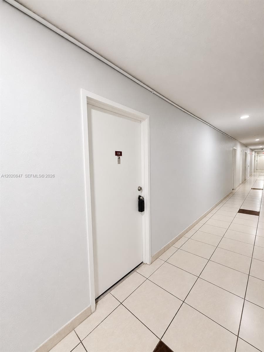 1460 NE 169th St # 108, North Miami Beach FL 33162 — 14