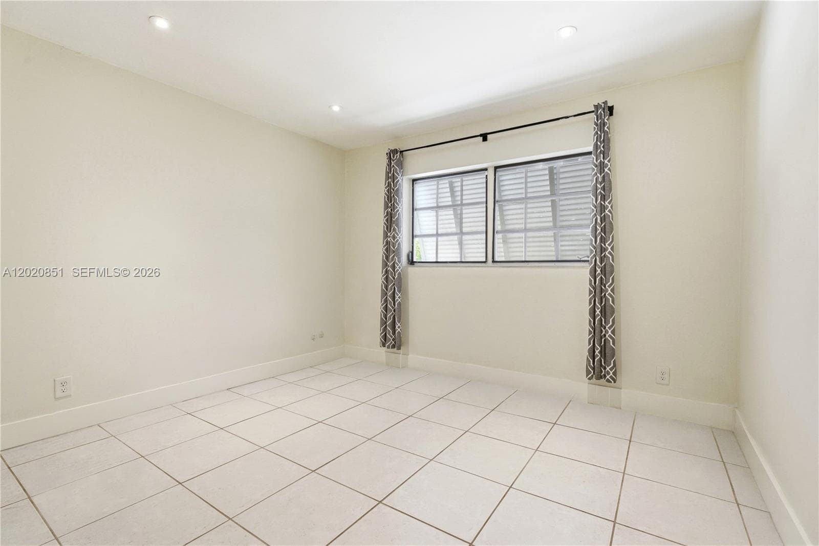 1200 Mariposa Ave # E104, Coral Gables FL 33146 — 6