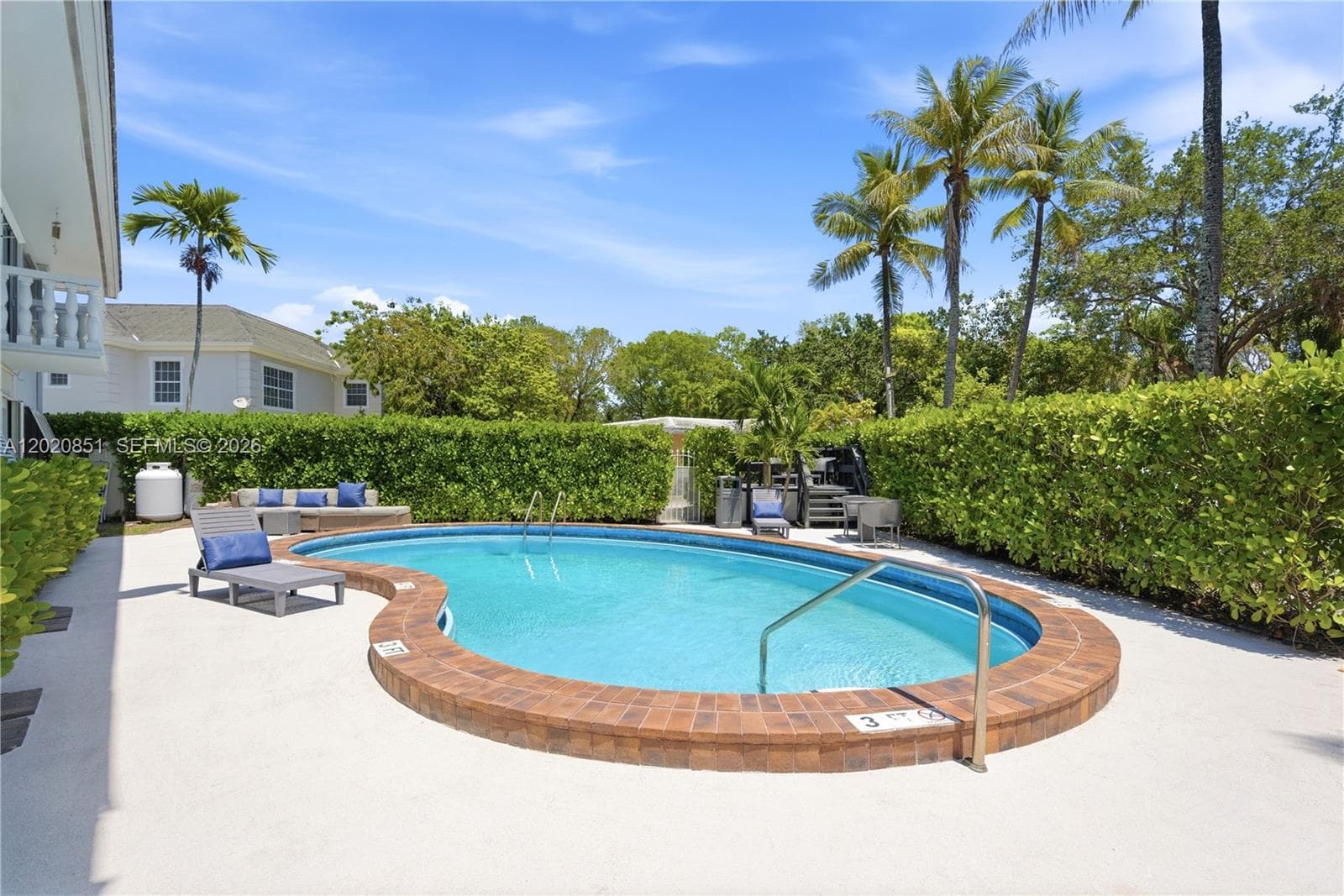 1200 Mariposa Ave # E104, Coral Gables FL 33146 — 11