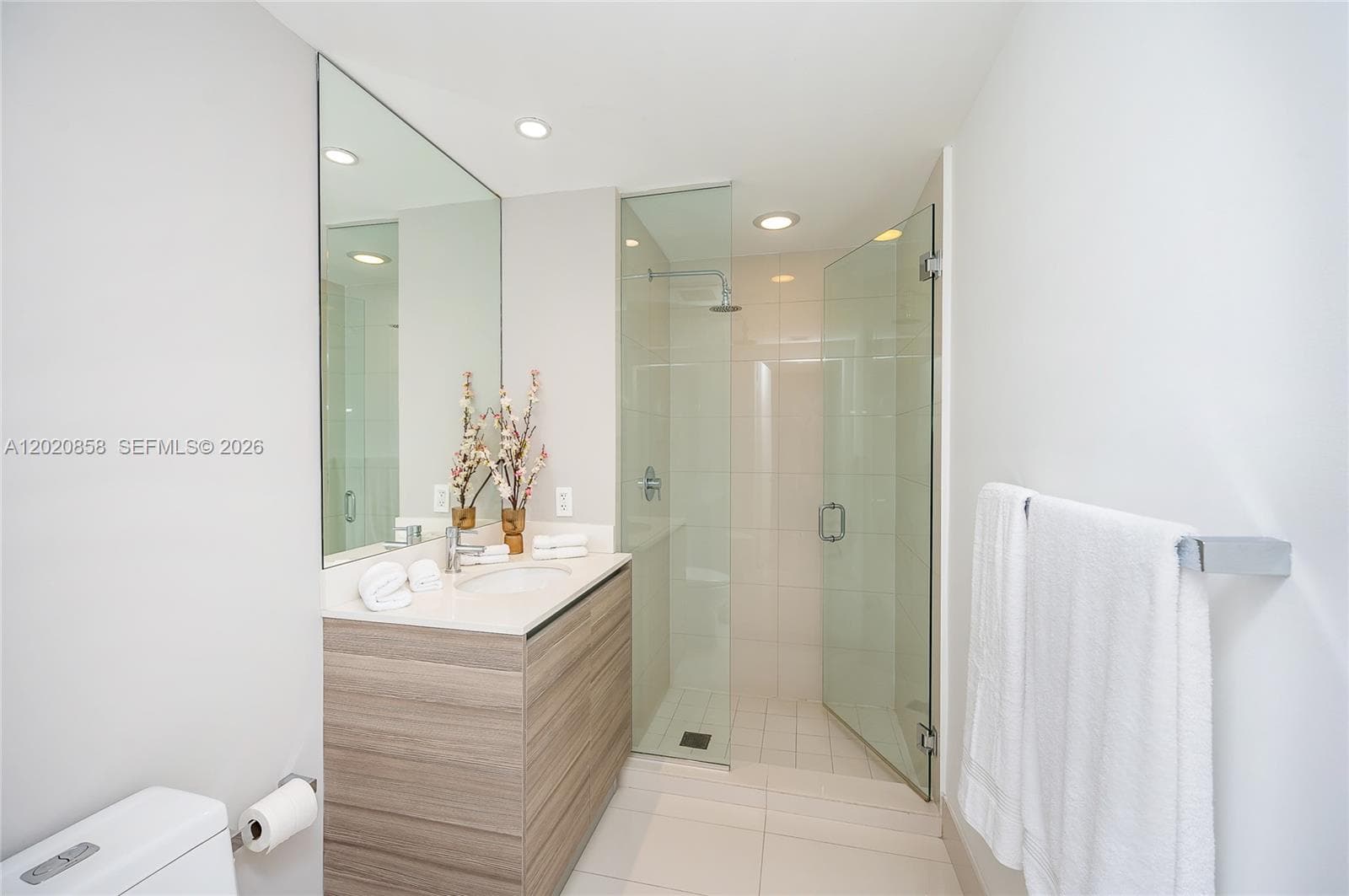 121 NE 34th St # 1408, Miami FL 33137 — 18
