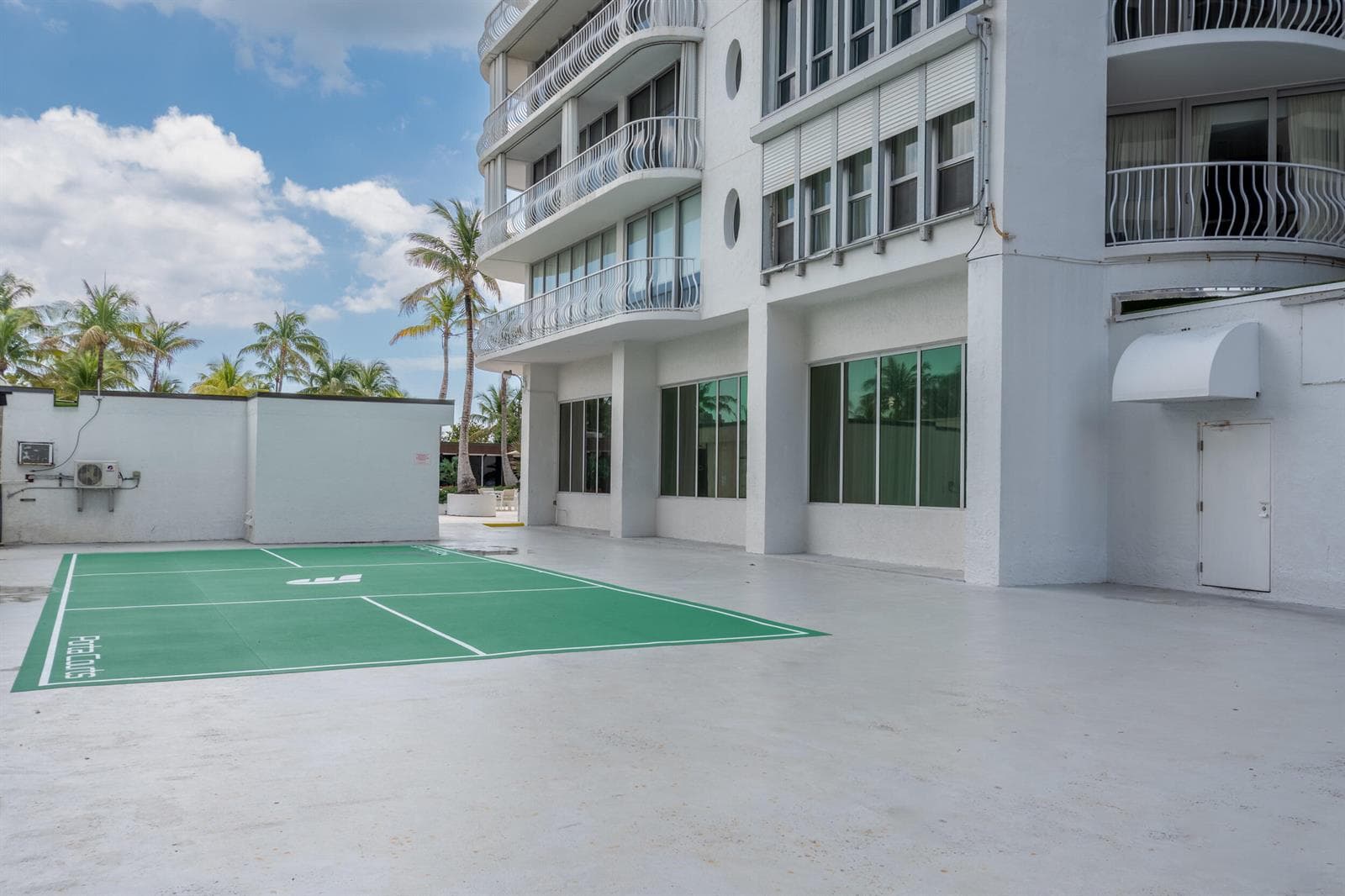 10155 Collins Avenue # 1401, Bal Harbour FL 33154 — 51