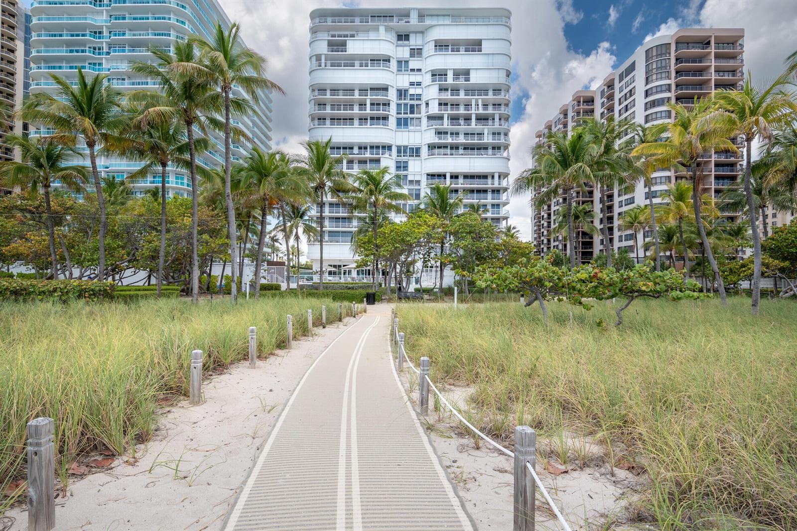 10155 Collins Avenue # 1401, Bal Harbour FL 33154 — 50
