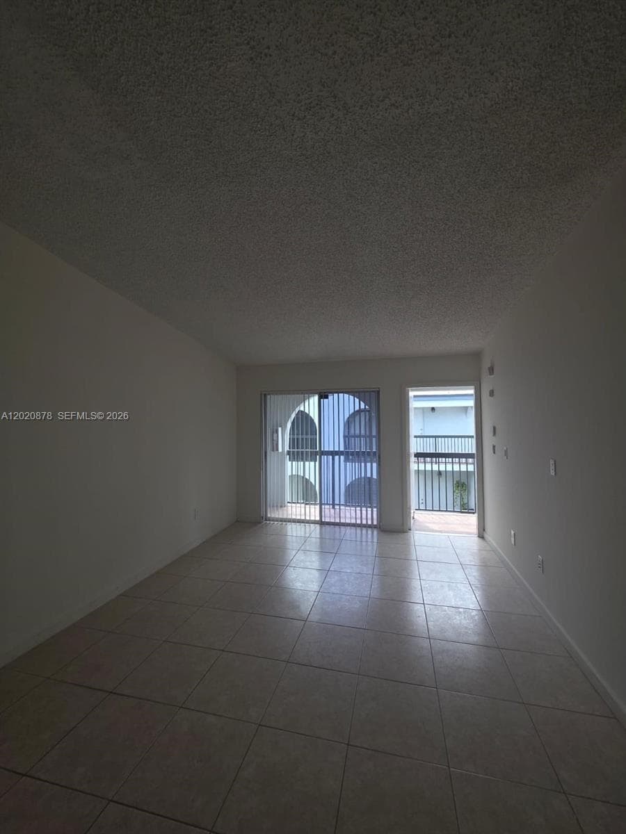 18310 Mediterranean Blvd # 24, Hialeah FL 33015 — 6