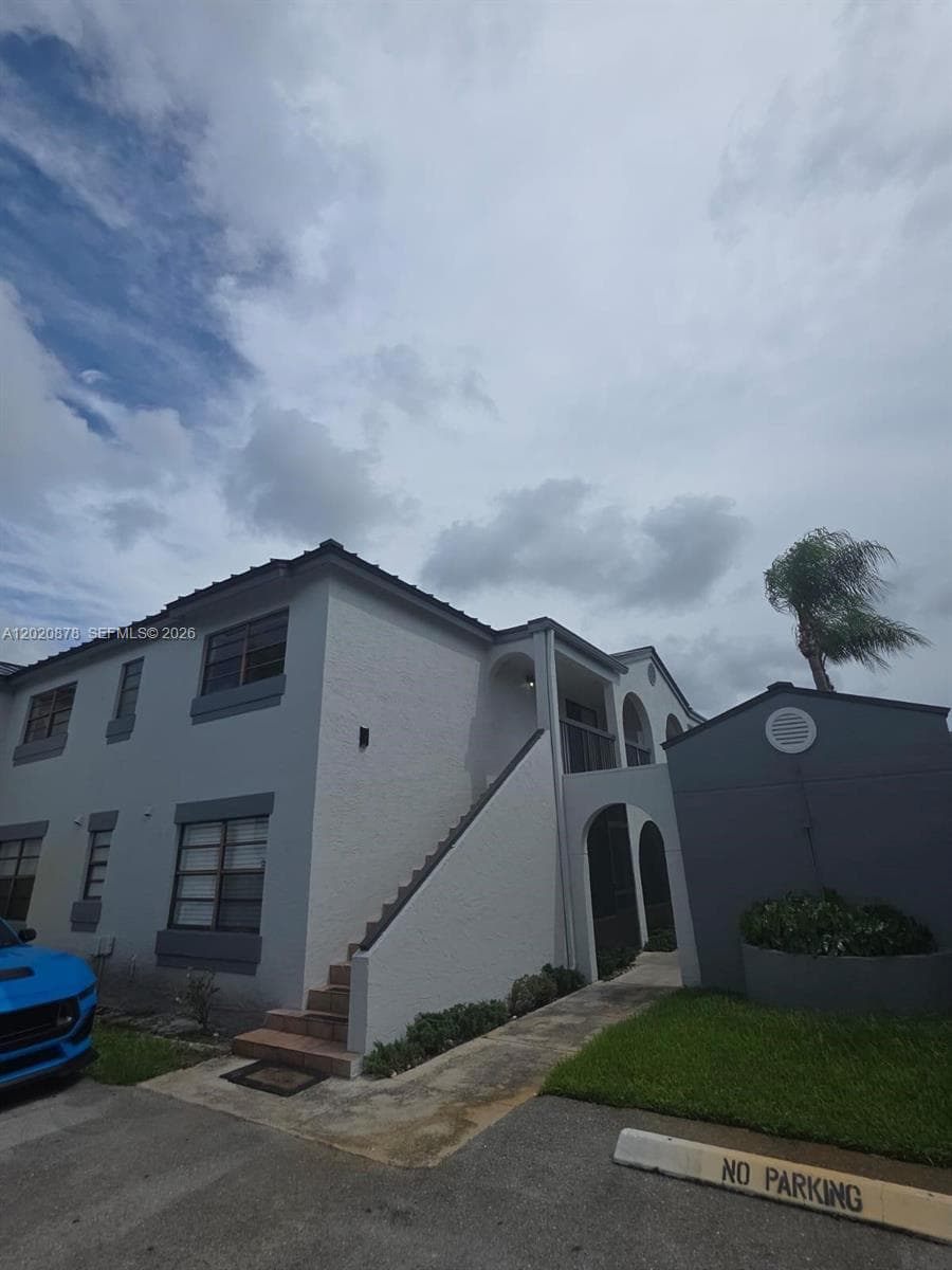 18310 Mediterranean Blvd # 24, Hialeah FL 33015 — 3