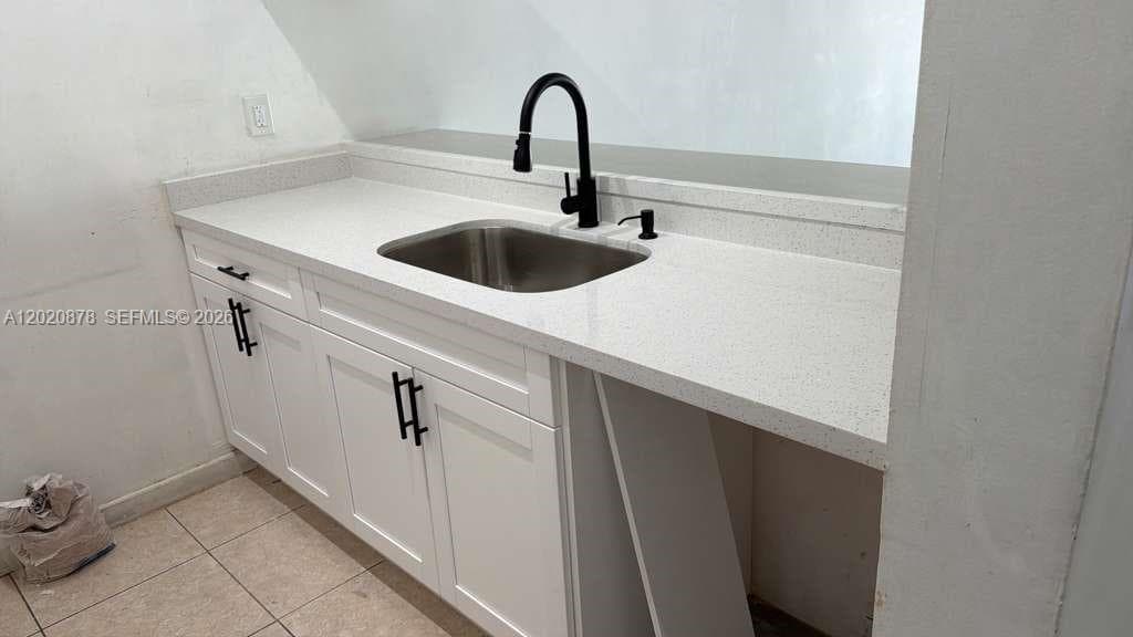 18310 Mediterranean Blvd # 24, Hialeah FL 33015 — 5