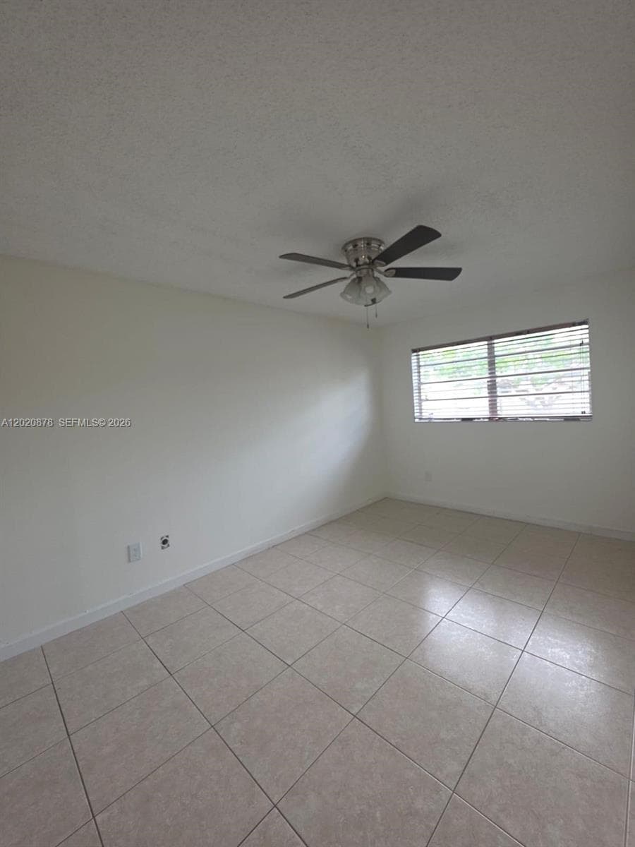 18310 Mediterranean Blvd # 24, Hialeah FL 33015 — 9