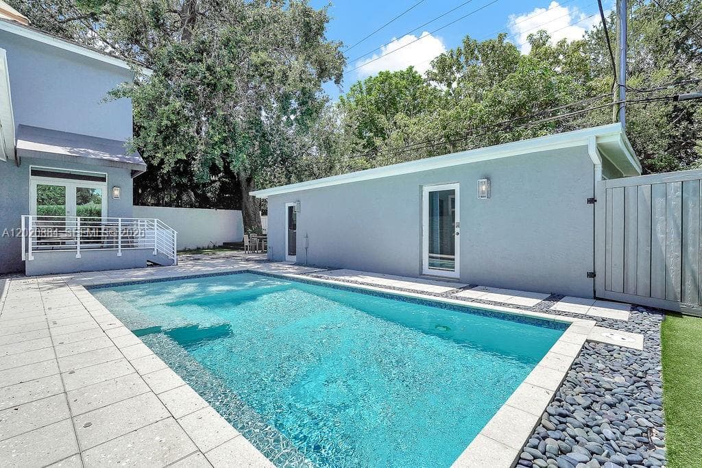 150 NE 50th Ter, Miami FL 33137 — 95