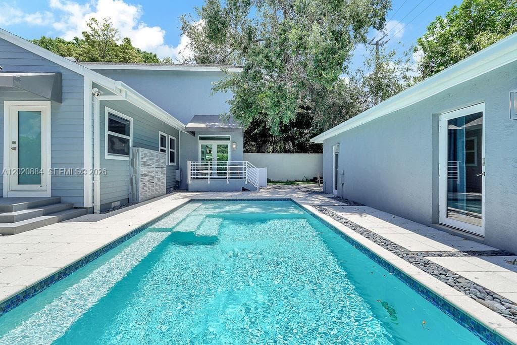 150 NE 50th Ter, Miami FL 33137 — 1