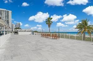 5601 Collins Ave # 1718, Miami Beach FL 33140 — 22