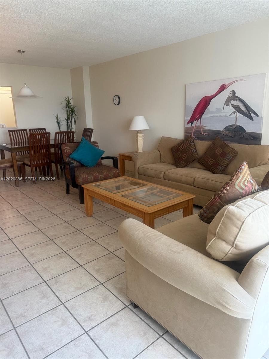 5601 Collins Ave # 1718, Miami Beach FL 33140 — 9
