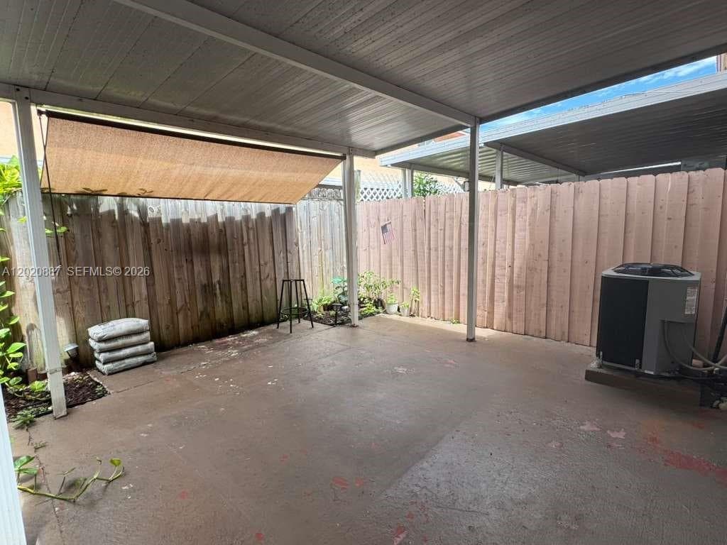 8059 NW 8th St # 4, Miami FL 33126 — 17