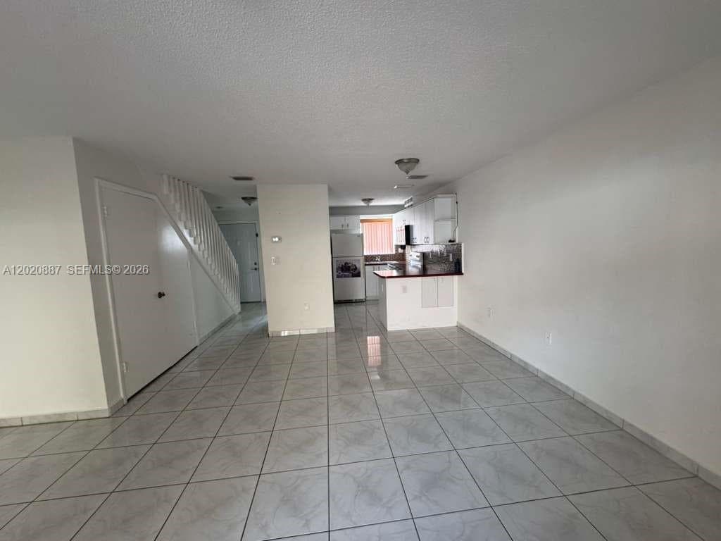 8059 NW 8th St # 4, Miami FL 33126 — 7