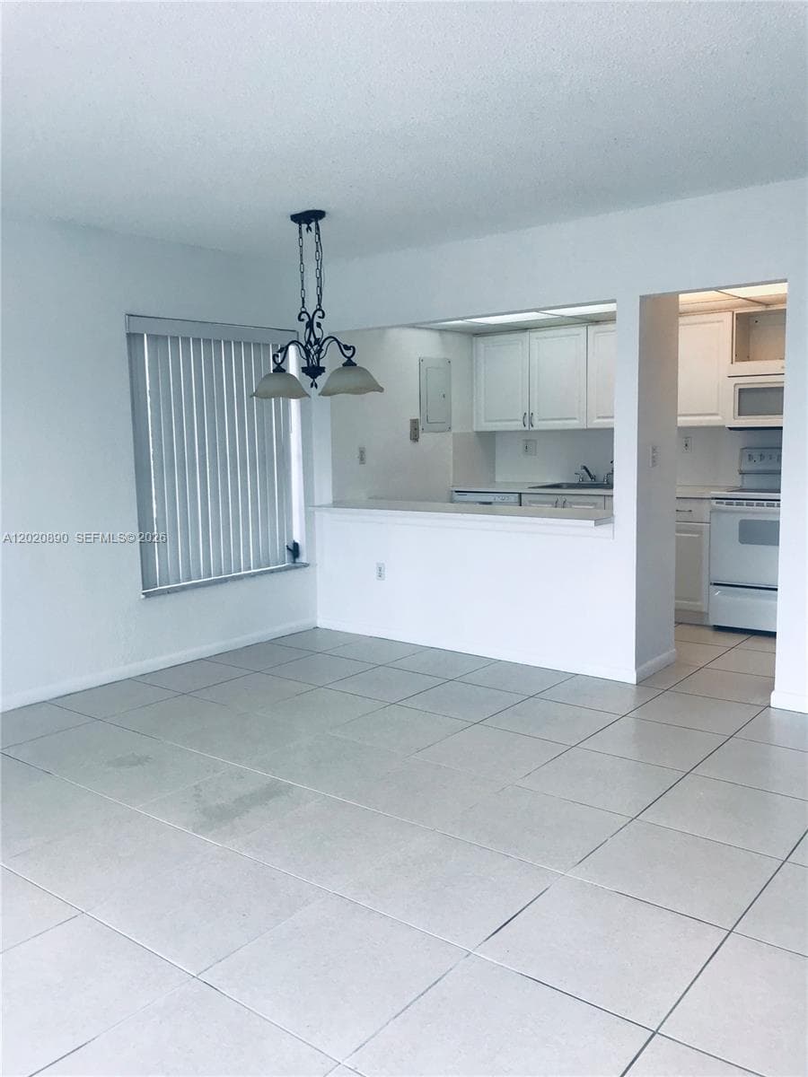 17600 NW 68th Ave # B3006, Hialeah FL 33015 — 2