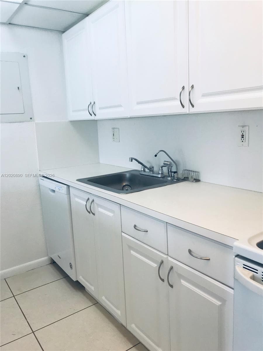 17600 NW 68th Ave # B3006, Hialeah FL 33015 — 5