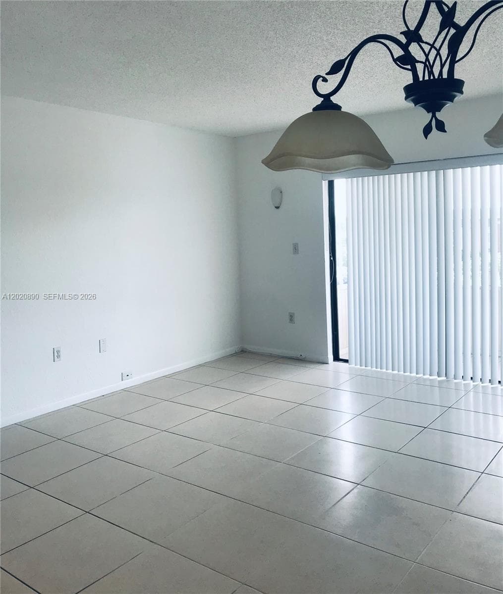 17600 NW 68th Ave # B3006, Hialeah FL 33015 — 4