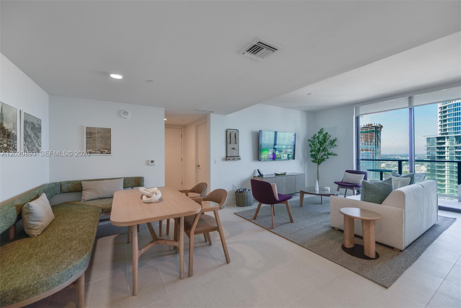 159 NE 6th St # 4601, Miami FL 33132 — 13