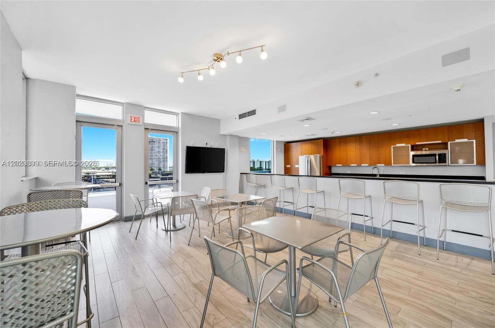 7901 Hispanola Ave # 2010, North Bay Village FL 33141 — 44