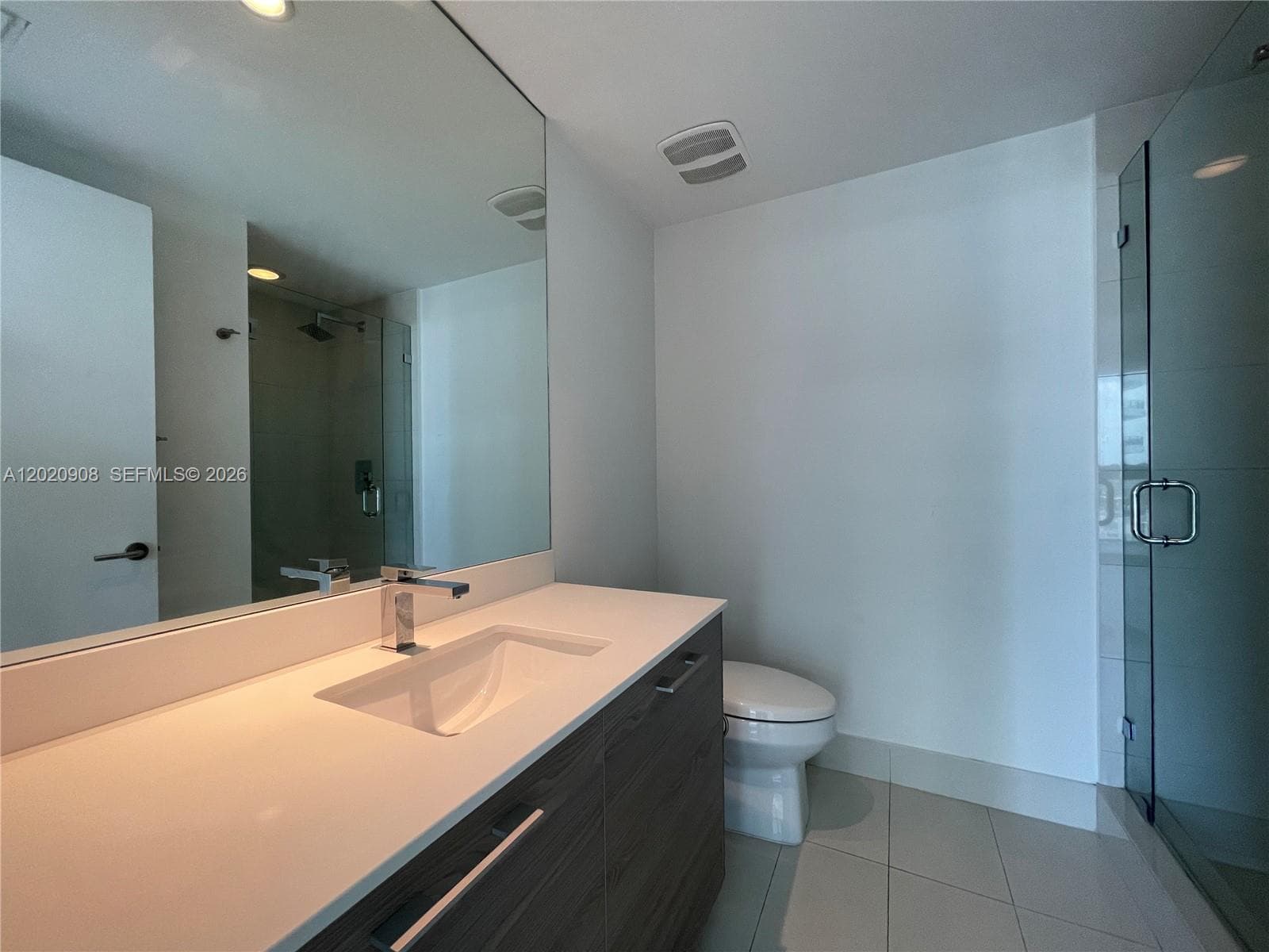 1300 S Miami # 2709, Miami FL 33130 — 23