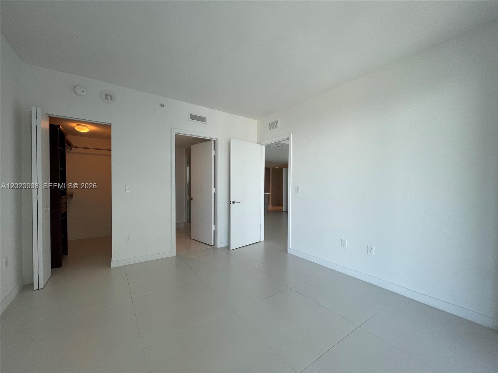 1300 S Miami # 2709, Miami FL 33130 — 16