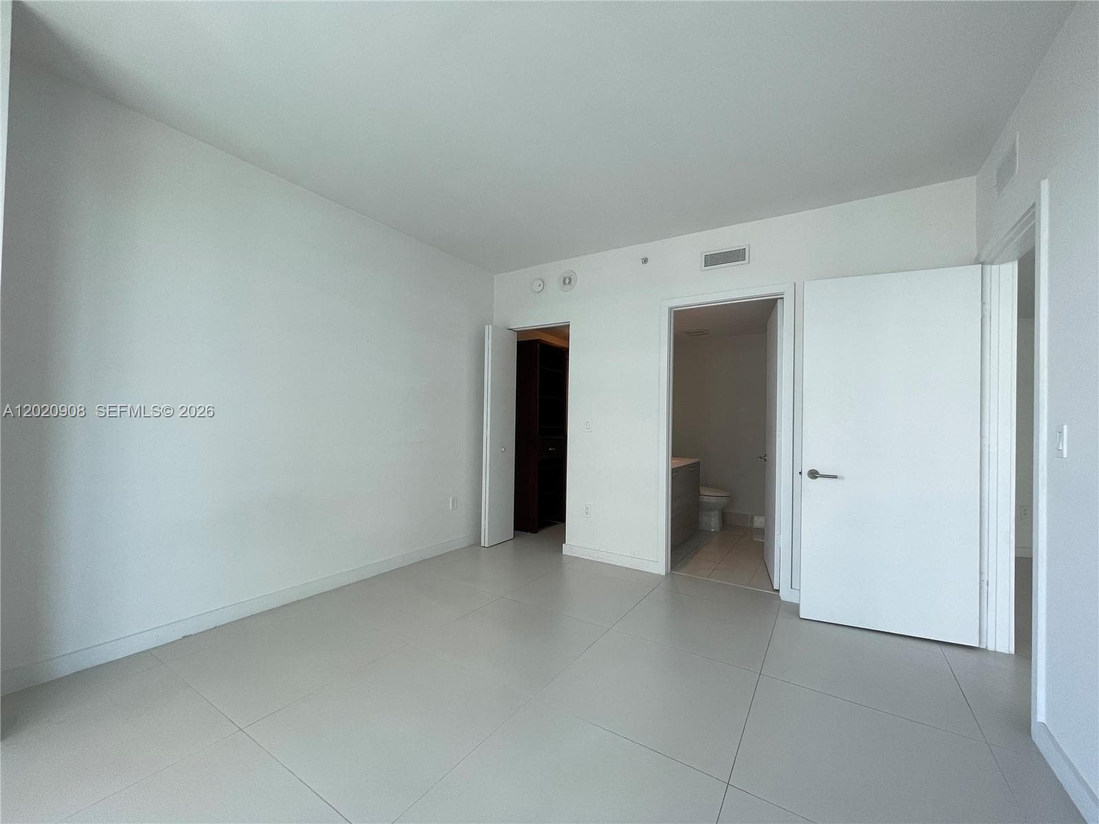 1300 S Miami # 2709, Miami FL 33130 — 14
