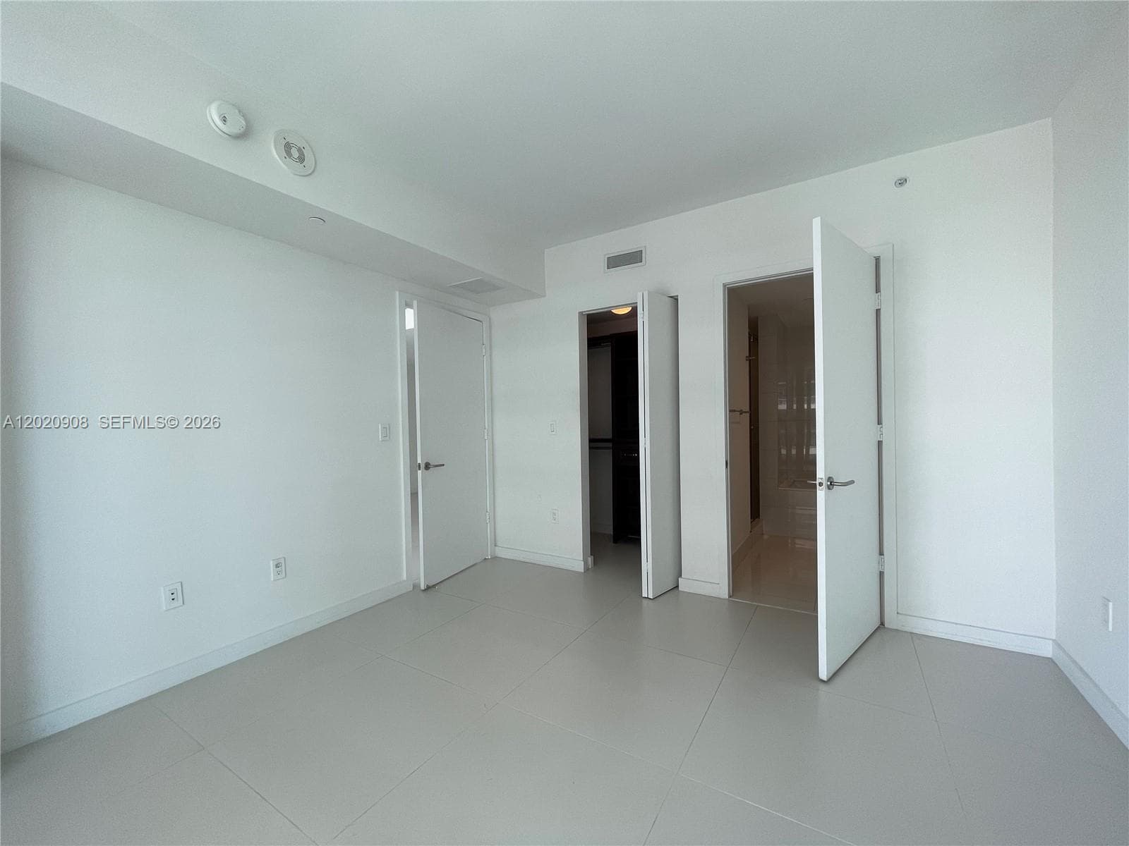1300 S Miami # 2709, Miami FL 33130 — 15