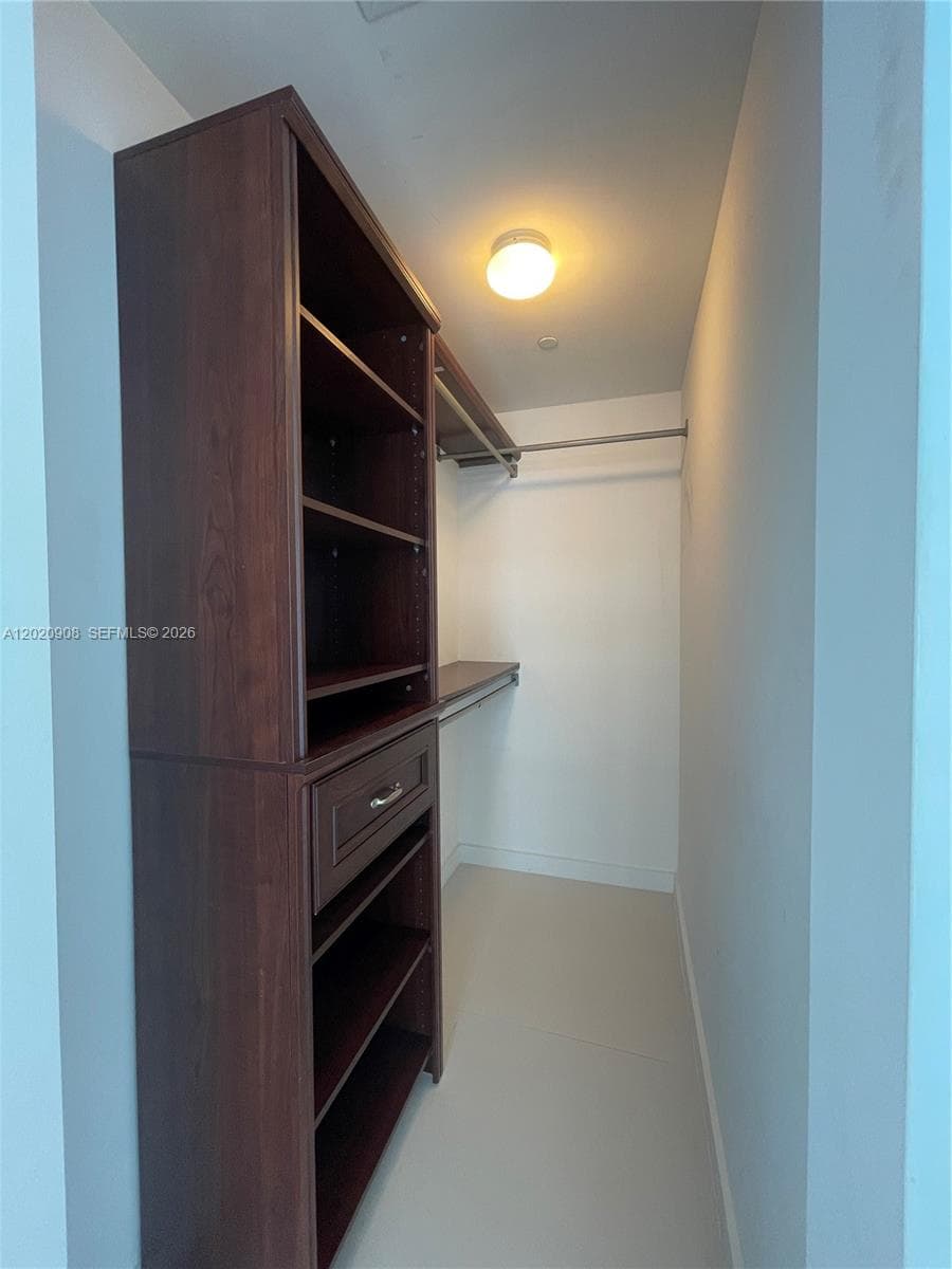 1300 S Miami # 2709, Miami FL 33130 — 21