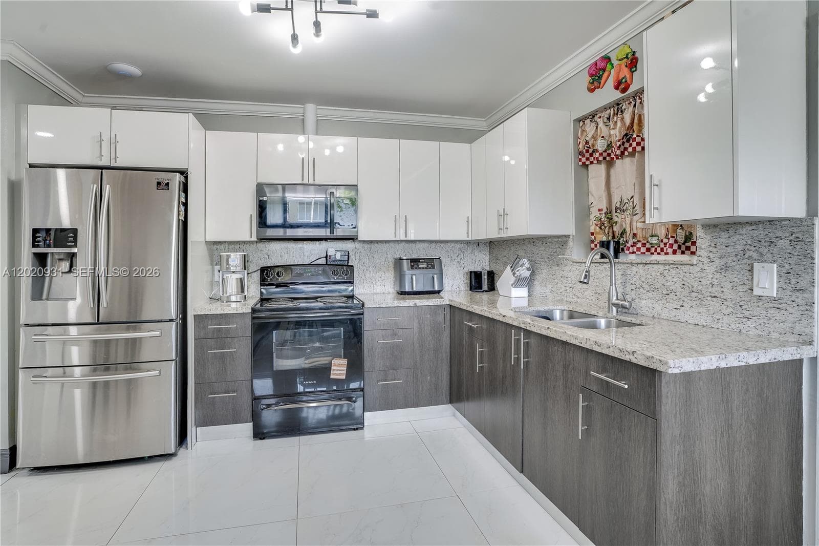 1360 NW 77th St, Miami FL 33147 — 9