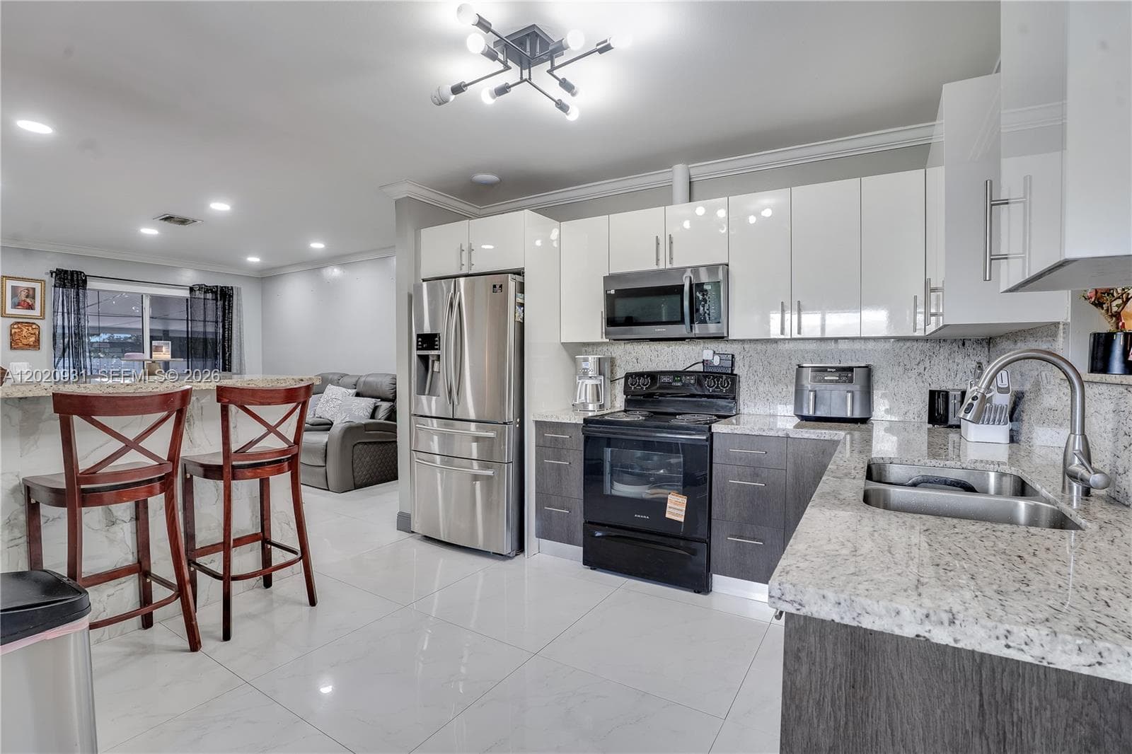 1360 NW 77th St, Miami FL 33147 — 8