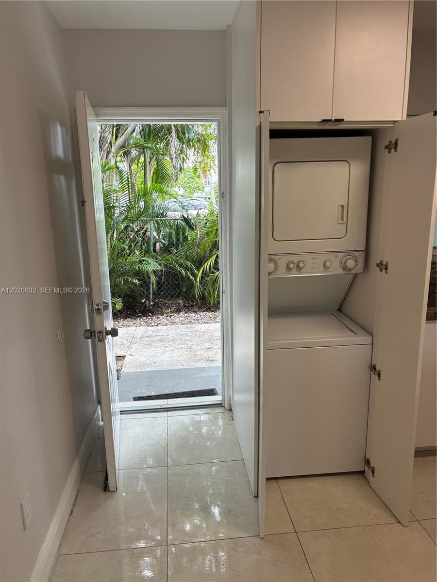 1135 92nd St # 102, Bay Harbor Islands FL 33154 — 3