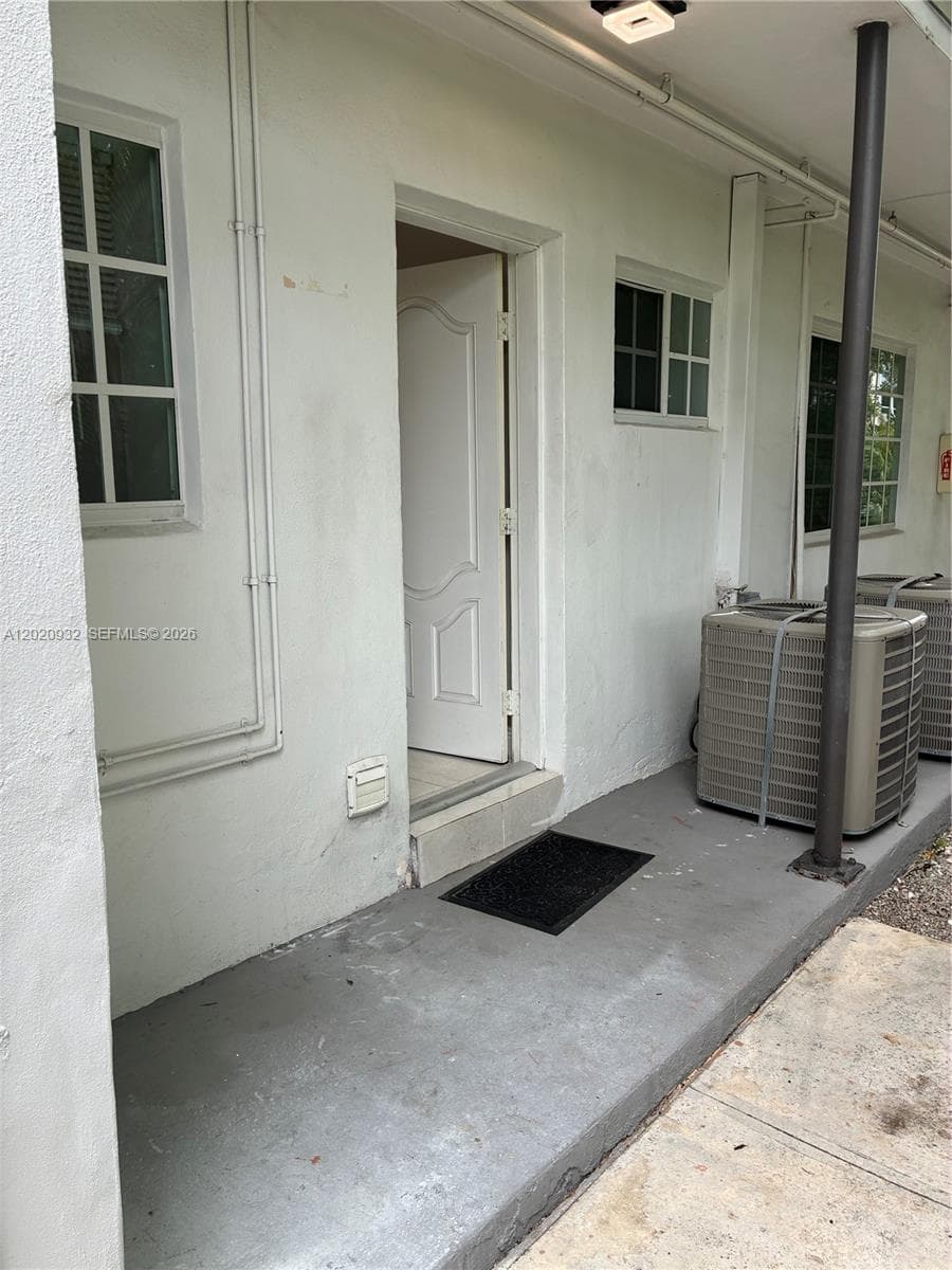 1135 92nd St # 102, Bay Harbor Islands FL 33154 — 10