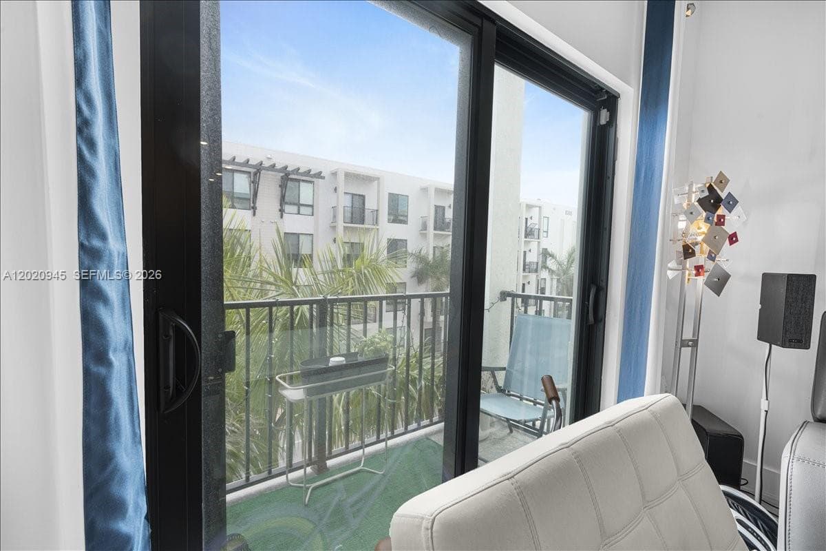 8301 NW 41st St # 309, Doral FL 33166 — 23