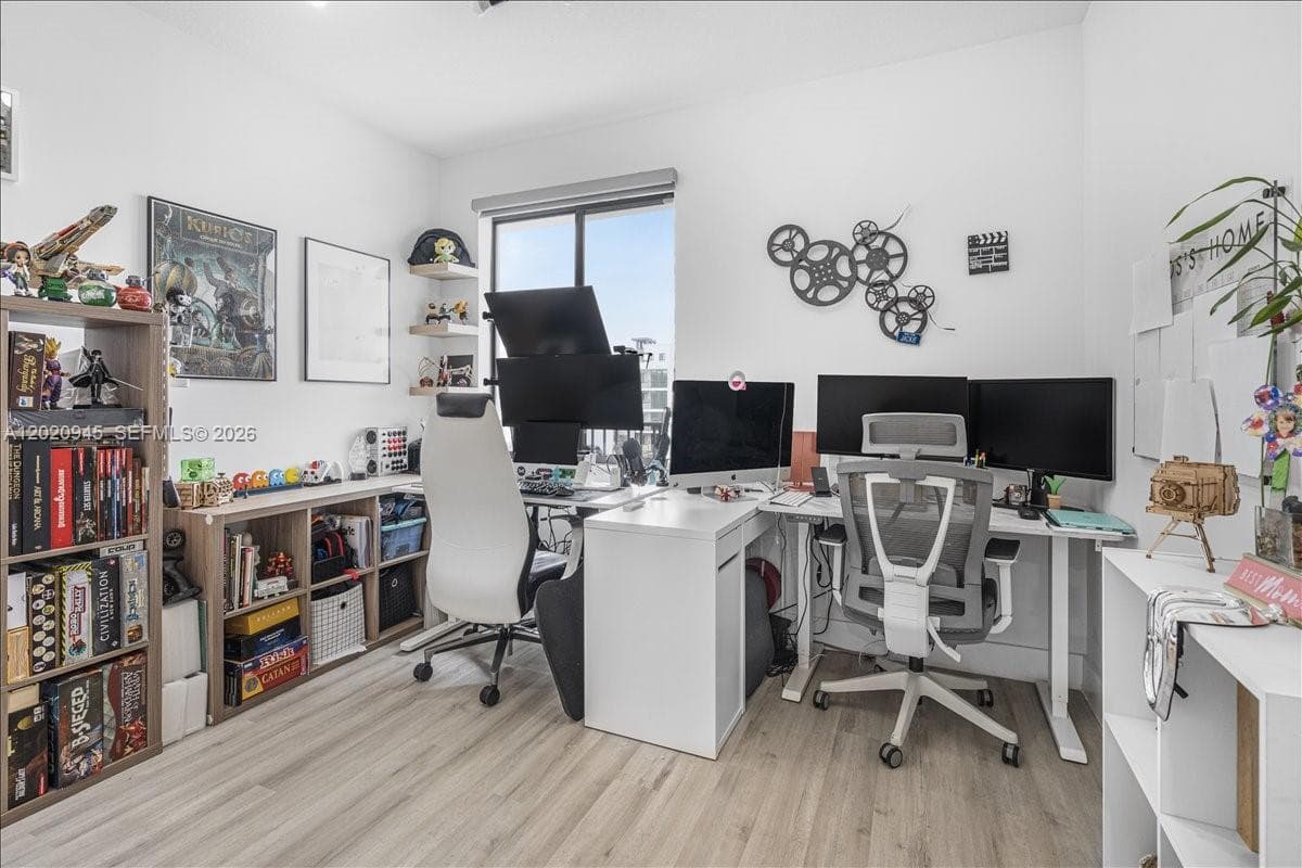 8301 NW 41st St # 309, Doral FL 33166 — 24