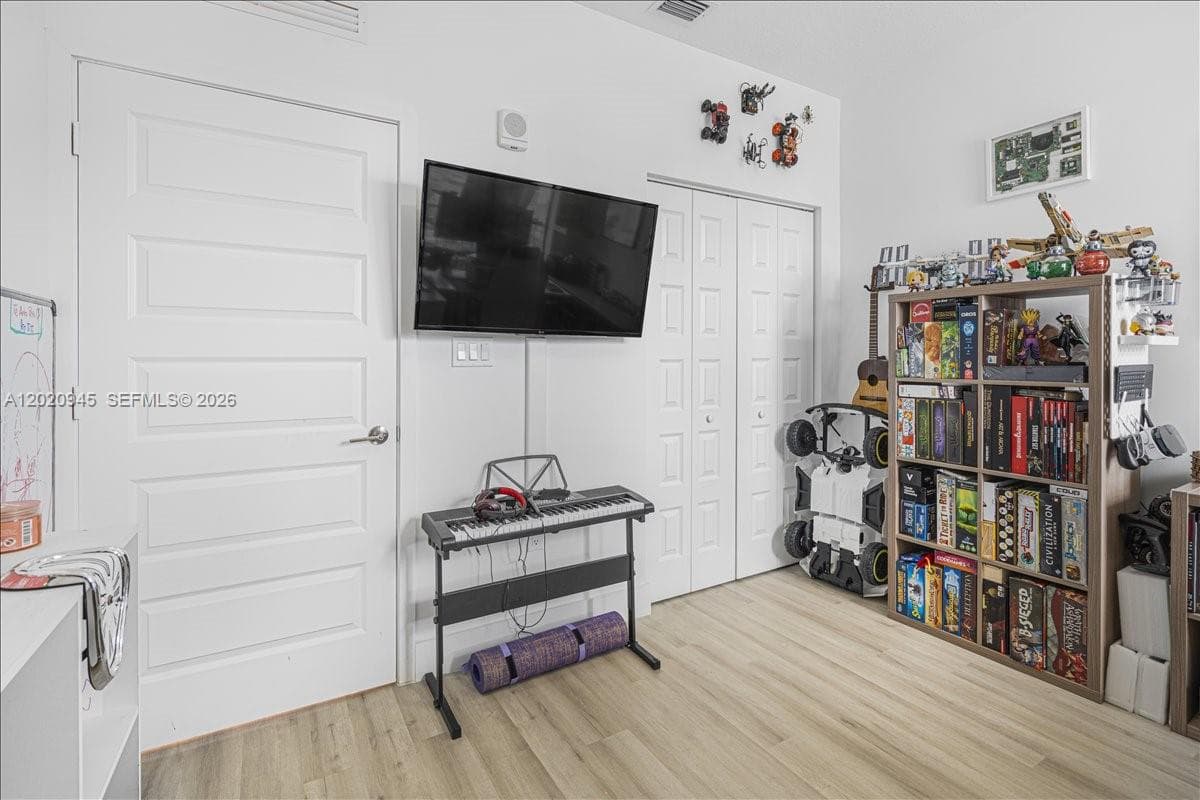 8301 NW 41st St # 309, Doral FL 33166 — 31