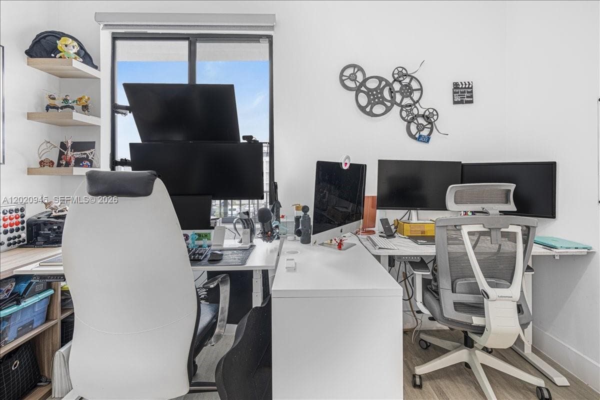 8301 NW 41st St # 309, Doral FL 33166 — 21