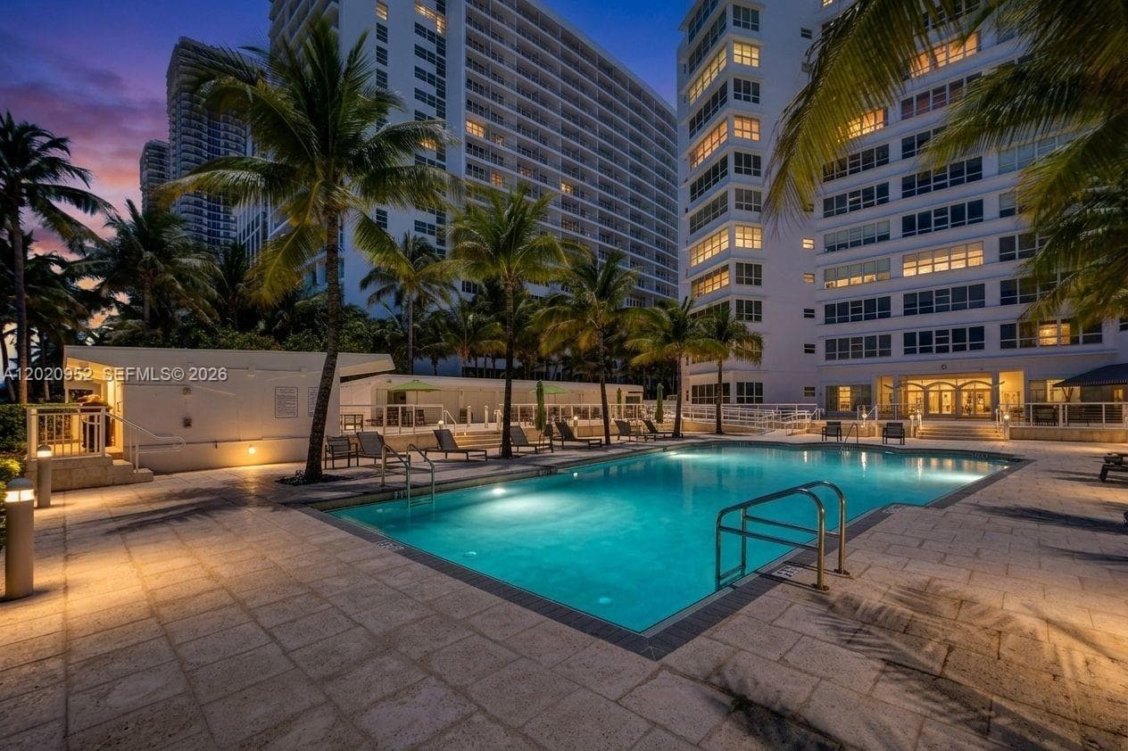 4925 Collins Ave # 3H, Miami Beach FL 33140 — 2
