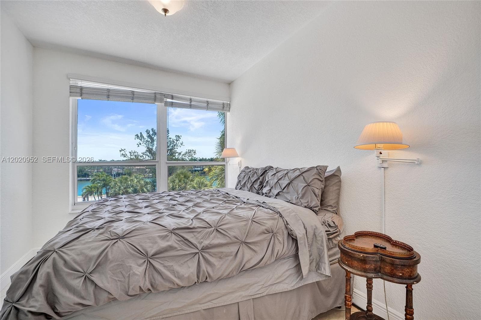 4925 Collins Ave # 3H, Miami Beach FL 33140 — 17