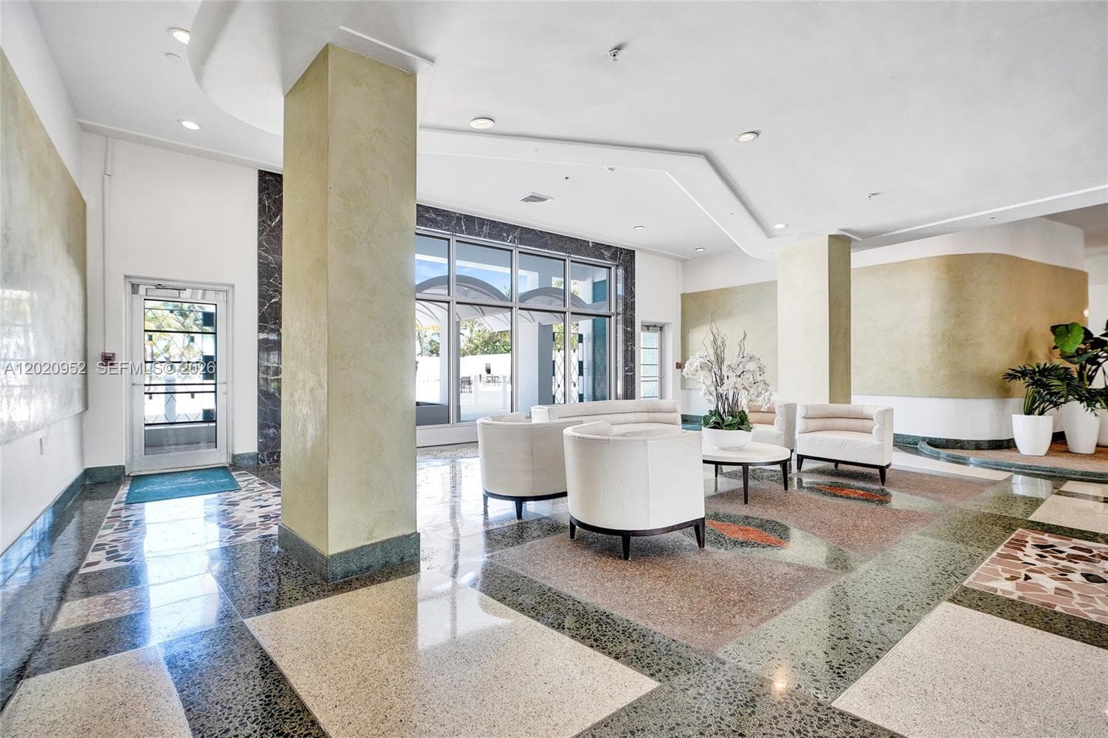 4925 Collins Ave # 3H, Miami Beach FL 33140 — 24