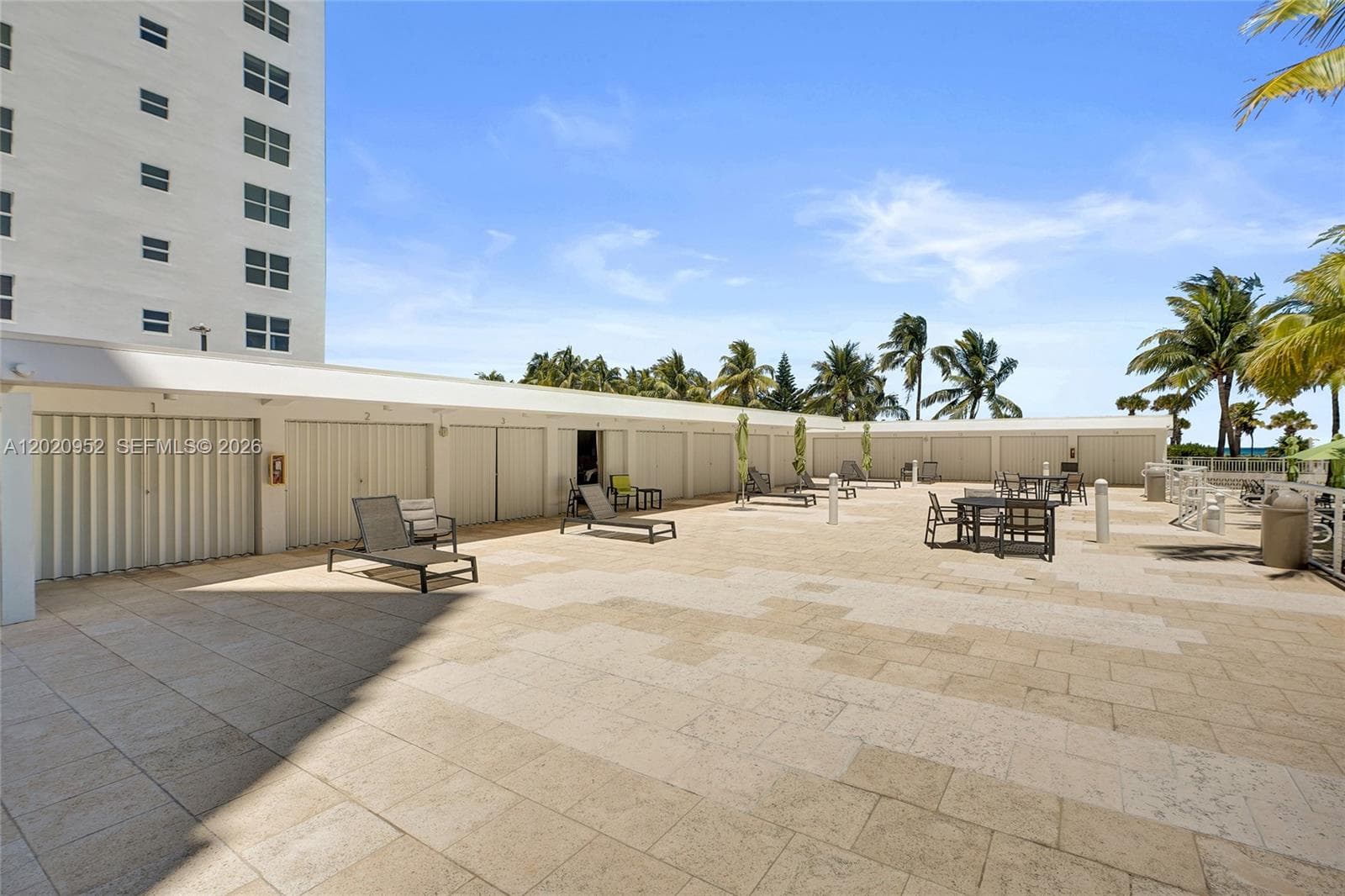 4925 Collins Ave # 3H, Miami Beach FL 33140 — 30