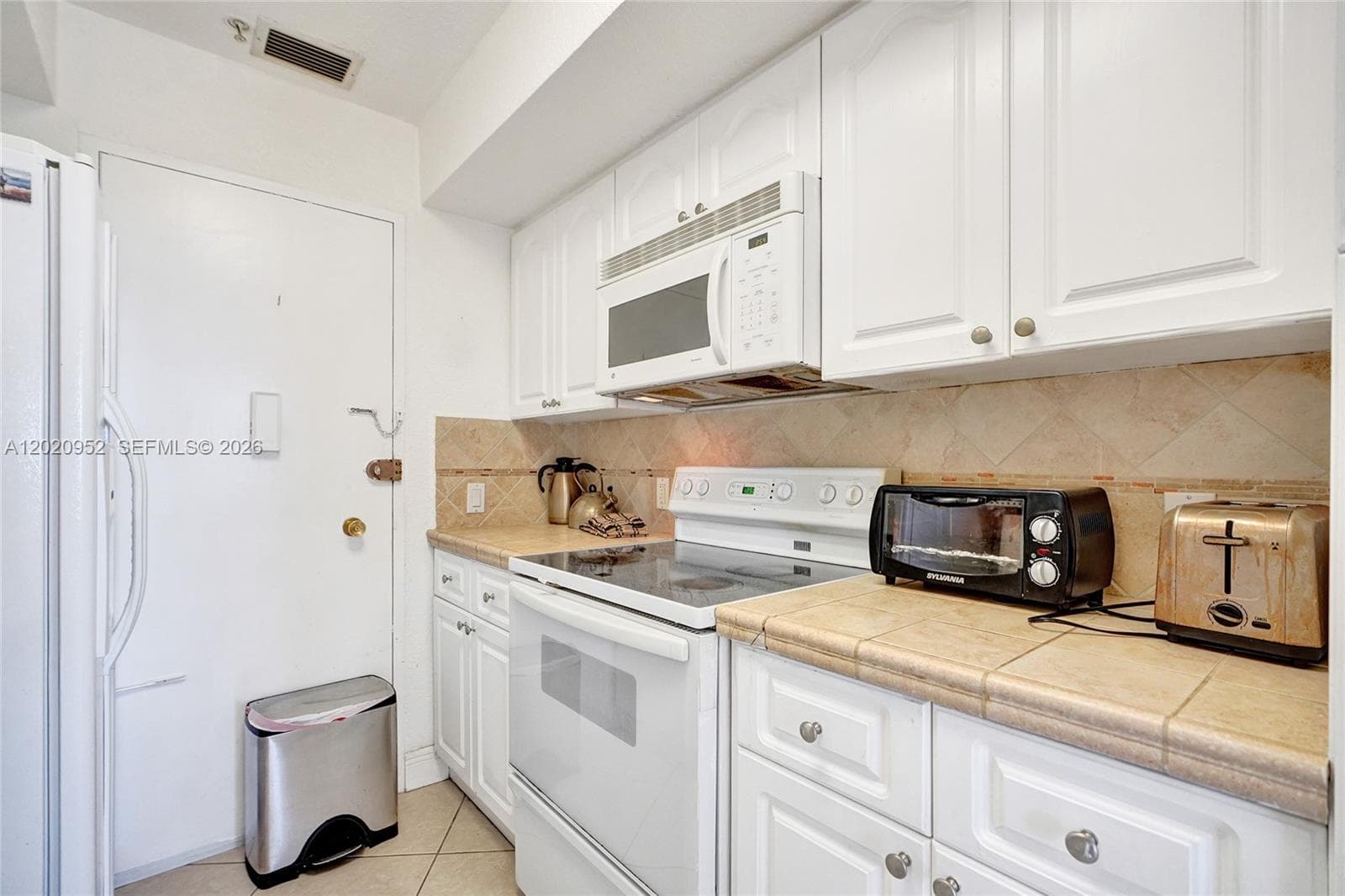 4925 Collins Ave # 3H, Miami Beach FL 33140 — 11